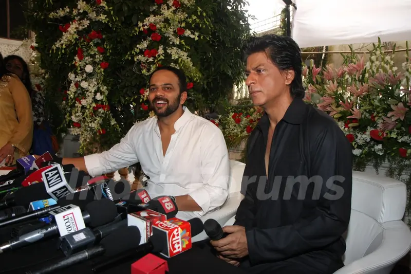 Shahrukh Khan with Rohit Shetty celebrating Eid Al-Fitr