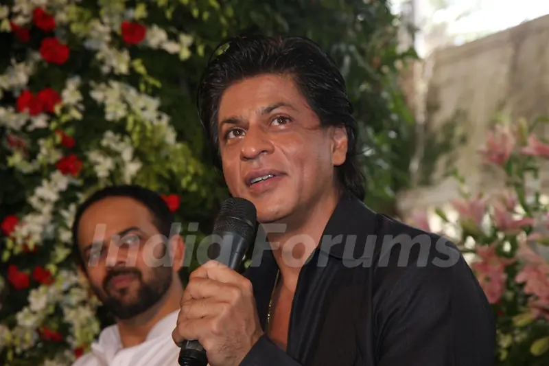 Shahrukh Khan with Rohit Shetty celebrating Eid Al-Fitr