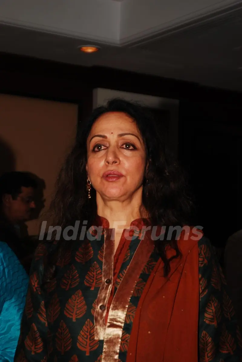 Hema Malini at the Unveiling of the Statue of Rajesh Khanna