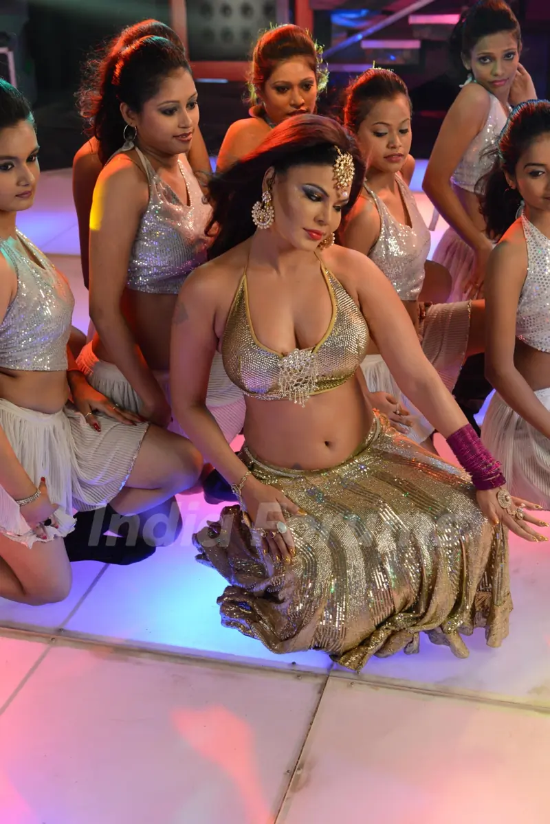 Rakhi Sawant performing in Kolkata