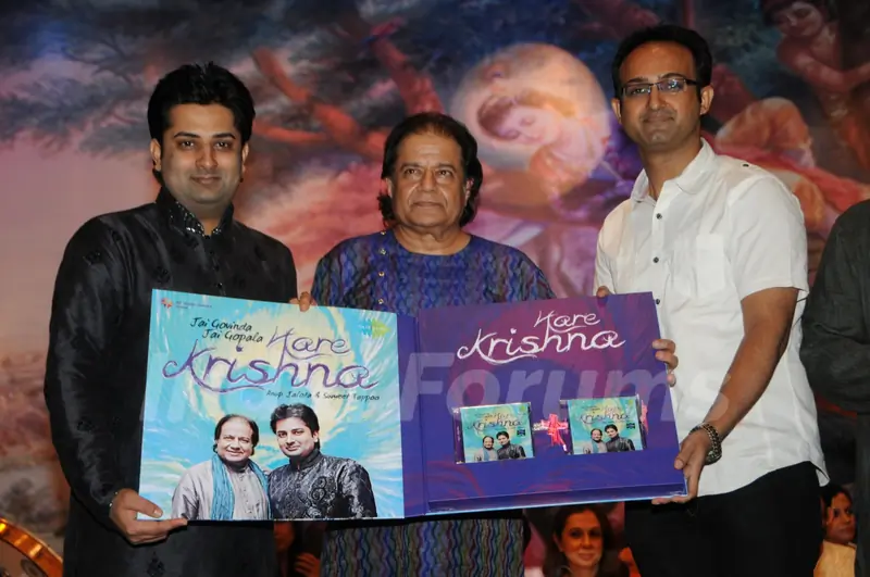 Sumeet Tappoo with Anup Jalota  releasing the album HARE KRISHNA