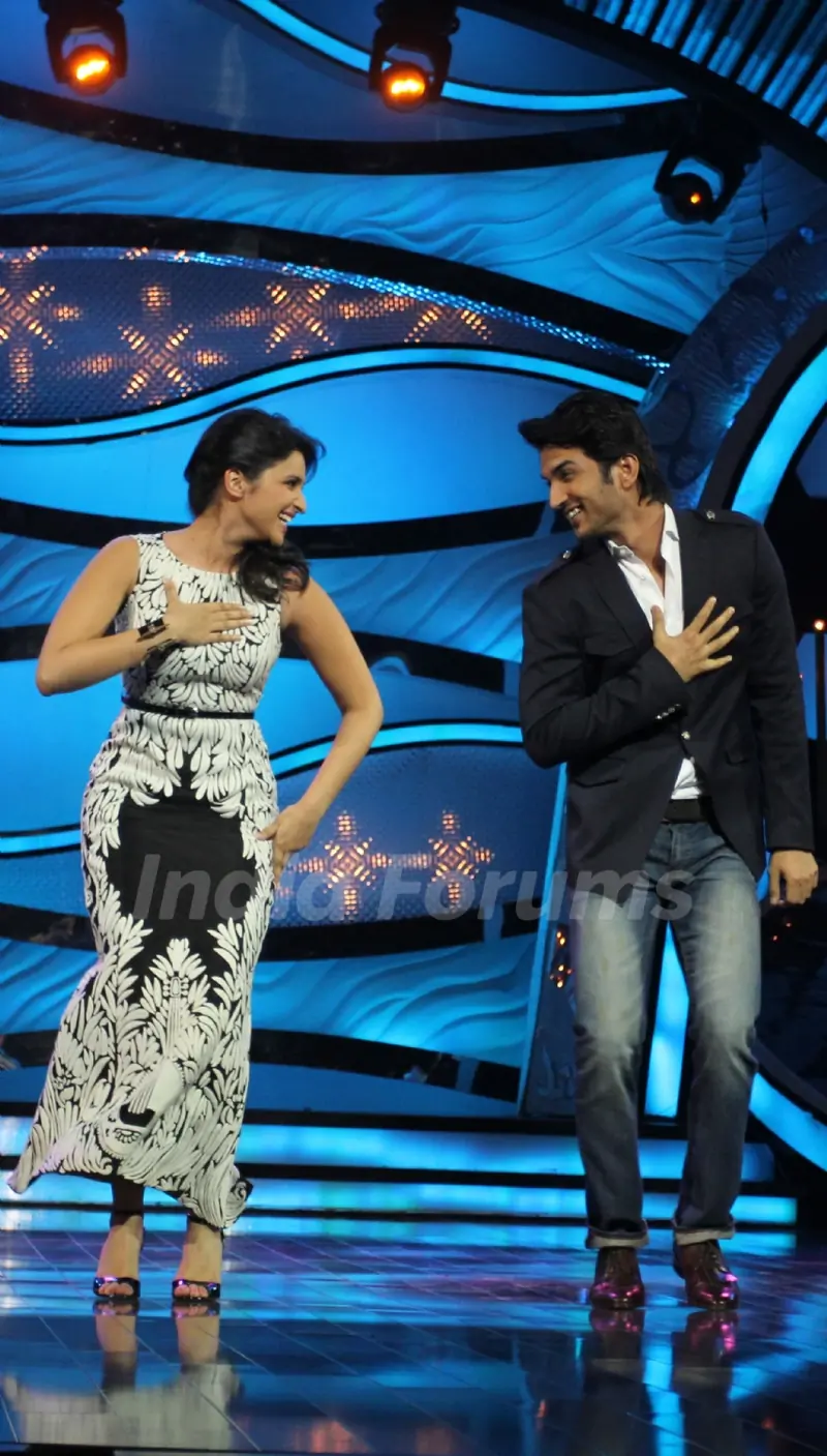 Parineeti Chopra and Sushant Singh Rajput perform on DID Supermoms