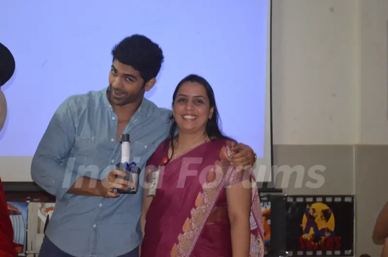 Taaha Shah With Mrs.Vidhi Rajora (Chairman of Blue Mangoes Of Media Club)