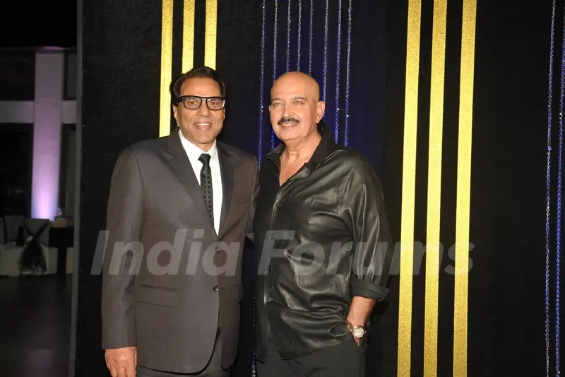 Dharmendra and Rakesh Roshan at the latter's 64th birthday bash