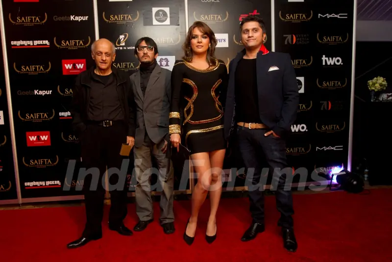 Mukesh Bhatt, Vishesh Bhatt, Udita Goswami and Mohit Suri at the red carpet of SAIFTA