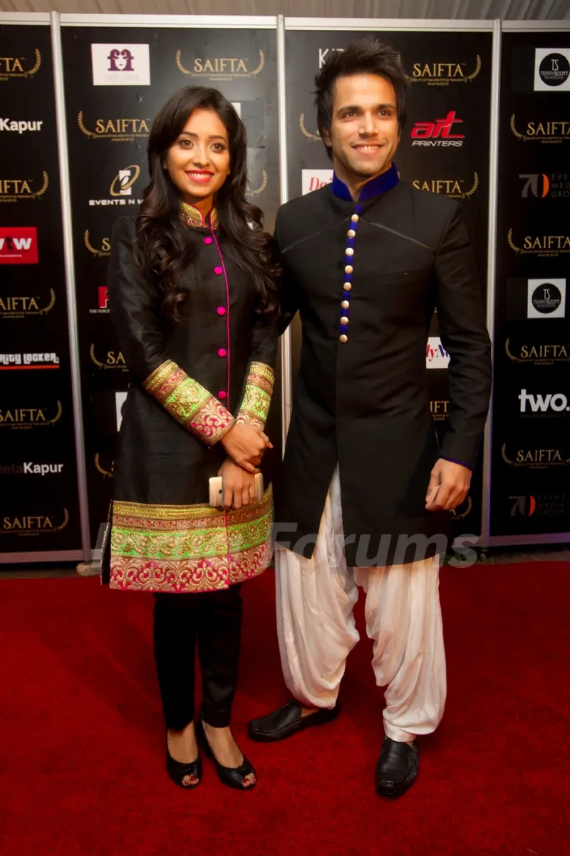 Rithivik Dhanjani and Asha Negi at Red Carpet of SAIFTA
