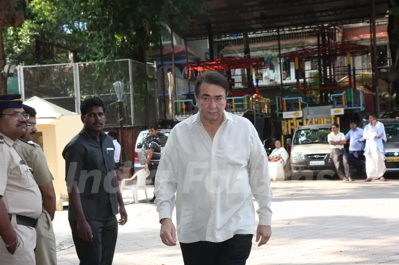 Randhir Kapoor at the prayer meet of Madhuri Dixit's father