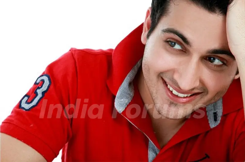 Dheeraj Dhooper