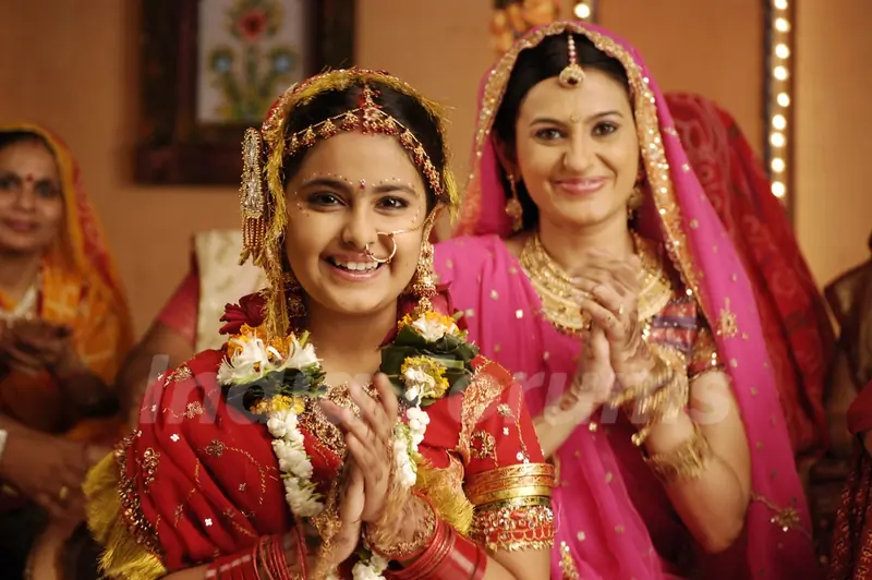 Sumitra and Anandi in Balika Vadhu
