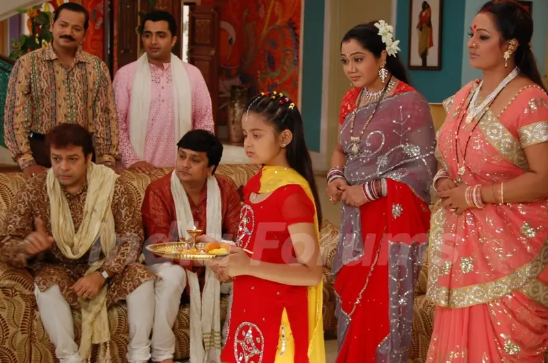 A still from Hamari Devrani