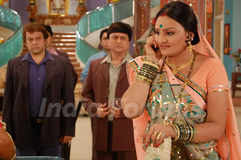 A still image from the show Hamari Devrani