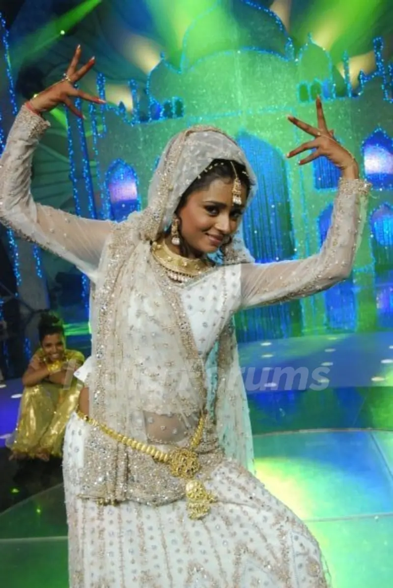 Ragini doing stage perfomance