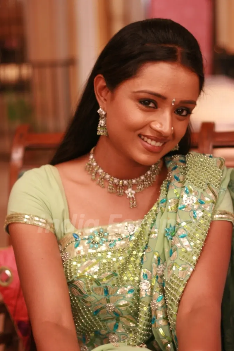 Good-Looking Ragini Rajvansh
