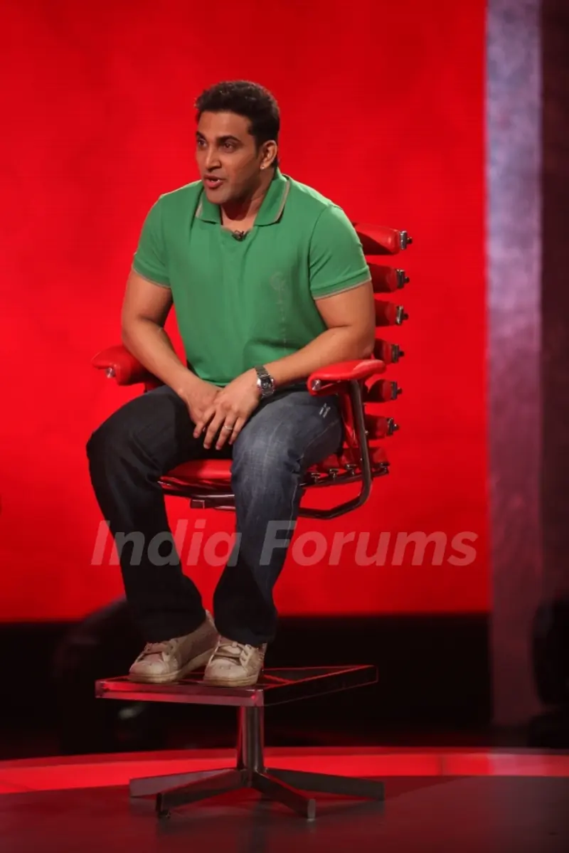 Sherrin Verghese playing Sach Ka Saamna