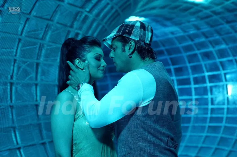 Lovable scene of Salman and Ayesha