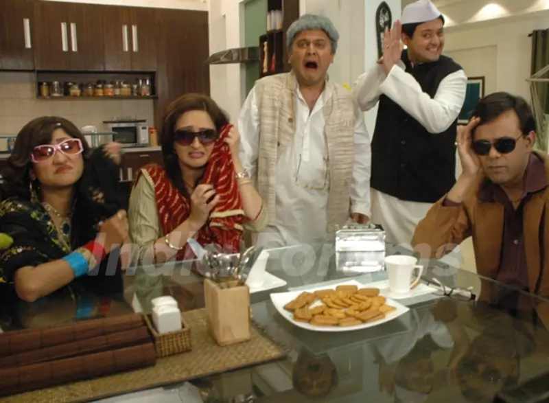 Stills from Ghar Ki Baat Hai