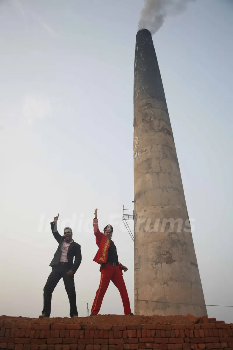 A still image of Ajay and Salman