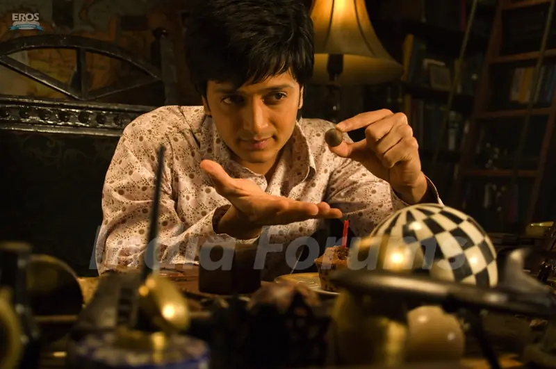 Ritesh Deshmukh doing magic