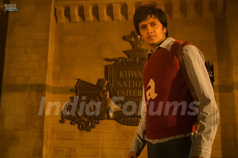 Ritesh Deshmukh looking smart