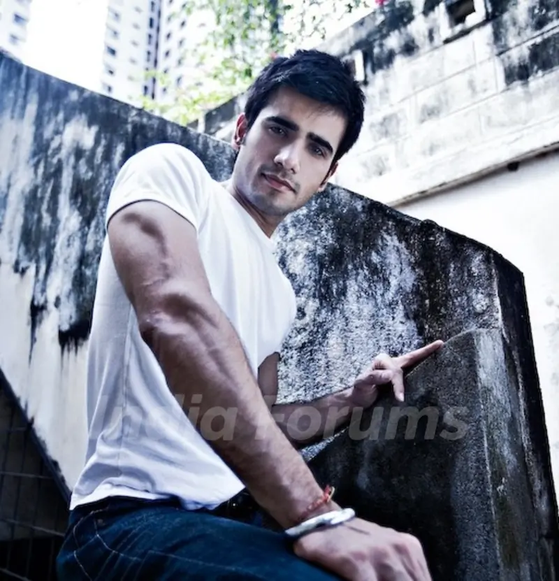 Karan Tacker
