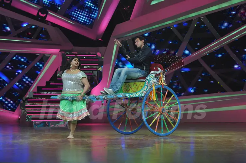Kiku pulls Saif on a cart with ease on Nach Baliye 6