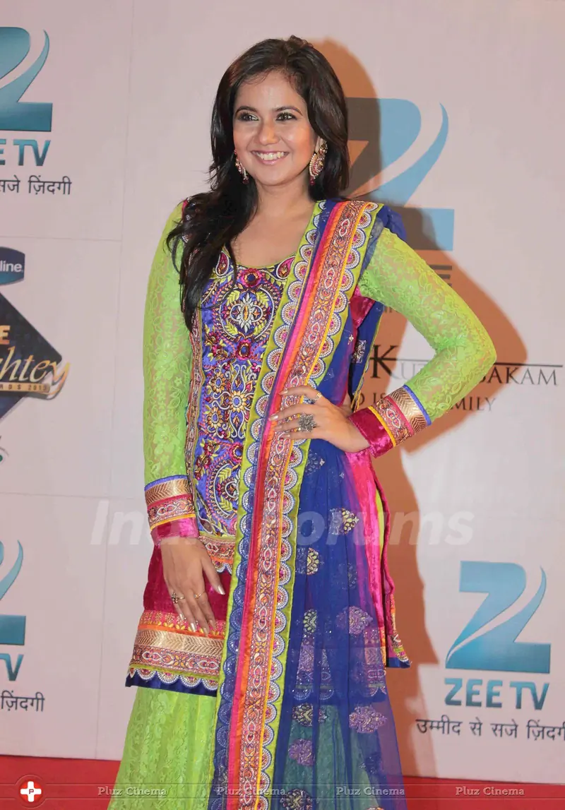 Roopal Tyagi at Zee Rishtey Awards 2013
