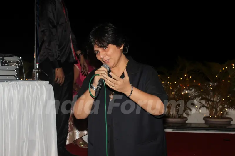 Falguni Pathak performs at the party