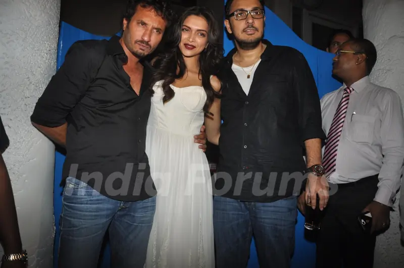 Deepika at the 'Finding Fanny Fernandes' wrap up party