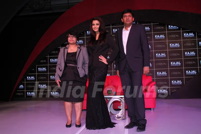 Aishwarya Rai and L'Oreal Paris Launch Kajal Magique