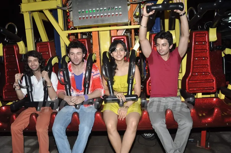 The Yaariyan team was at Esselworld
