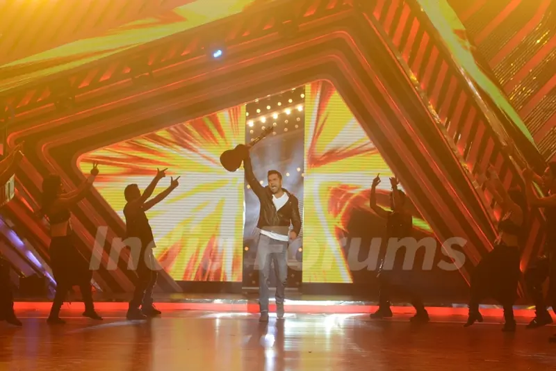 Abhay Deol Promotes 'One By Two' on Boogie Woogie