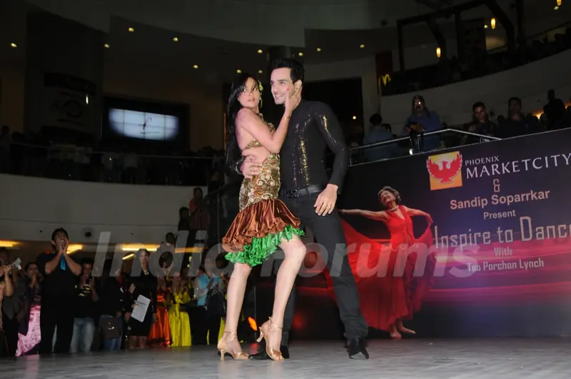 Angad Hasija and Jassi Kaur were seen performing at the event