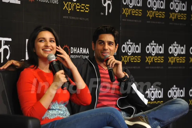 Parineeti and Sidharth at the Launch of film 'Hasee to Phasee' App