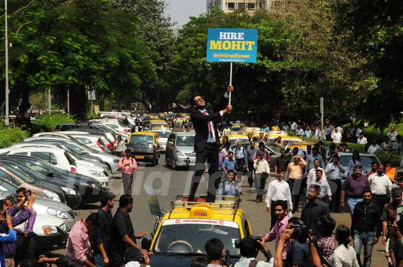 Ayushmann performs a corporate flash mob