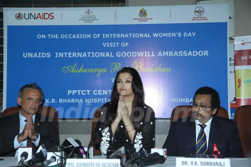 Aishwarya Rai Bachchan at a AIDS Awareness Programme