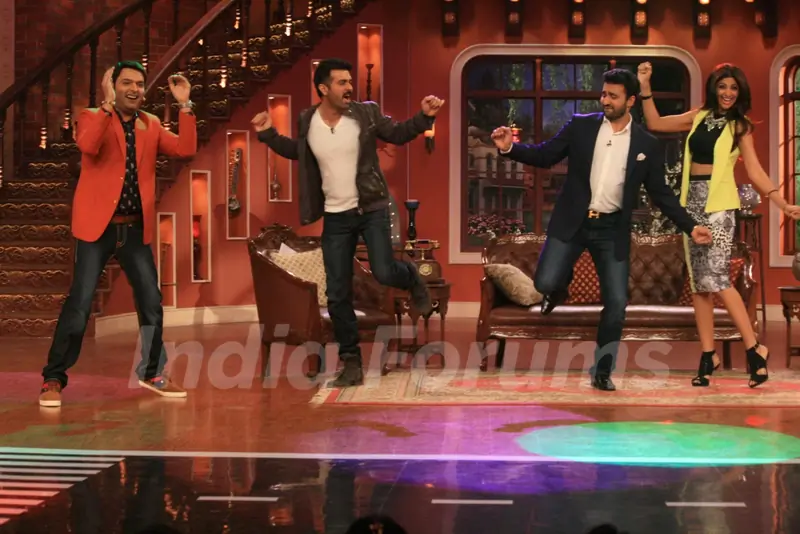 Promotion of Dishkiyaoon on the sets of Comedy Nights with Kapil
