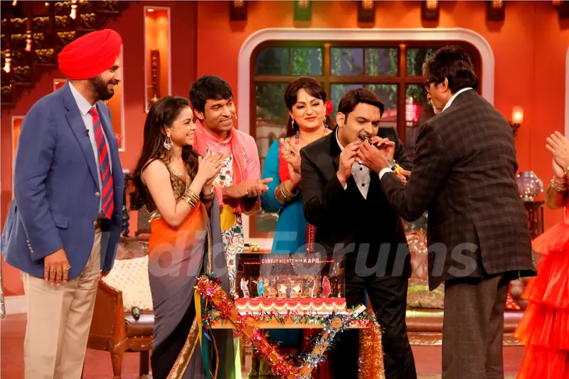 Kapil celebrates his birthday with Big B