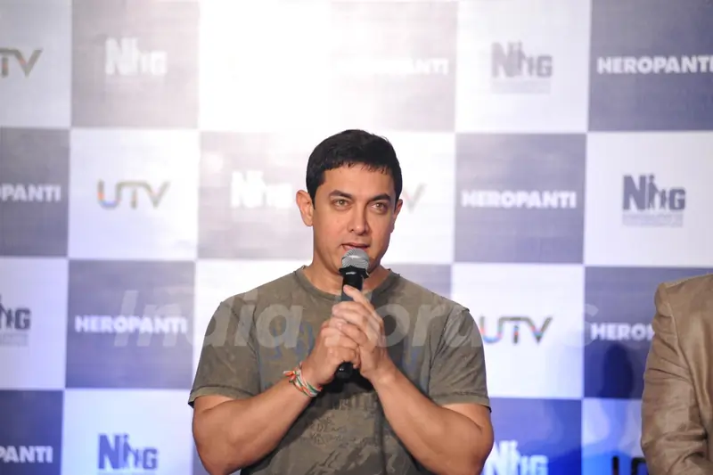 Aamir Khan addresses the Trailer launch of Heropanthi