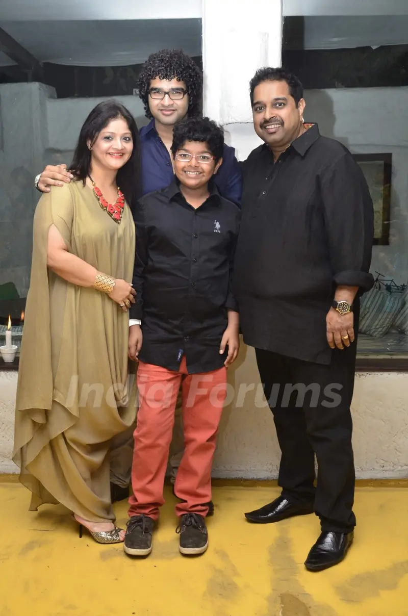 Siddharth Mahadevan's birthday bash