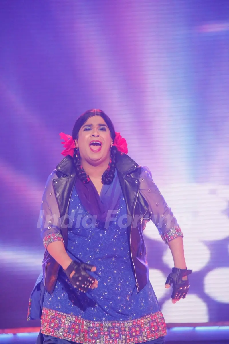 Palak performs at the Launch of Jhalak Dikhhla Jaa Season 7