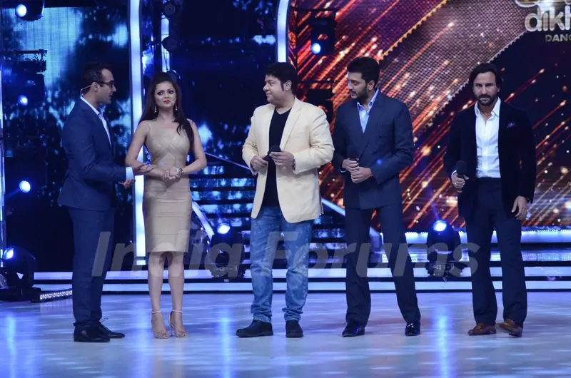 Promotion of Humshakals on Jhalak Dikhhla Jaa 7