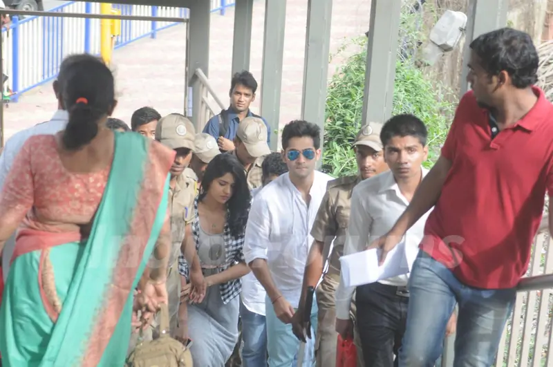 Deeksha and Armaan arrive at the metro station for the Promotion of 'Lekar Hum Deewana Dil'