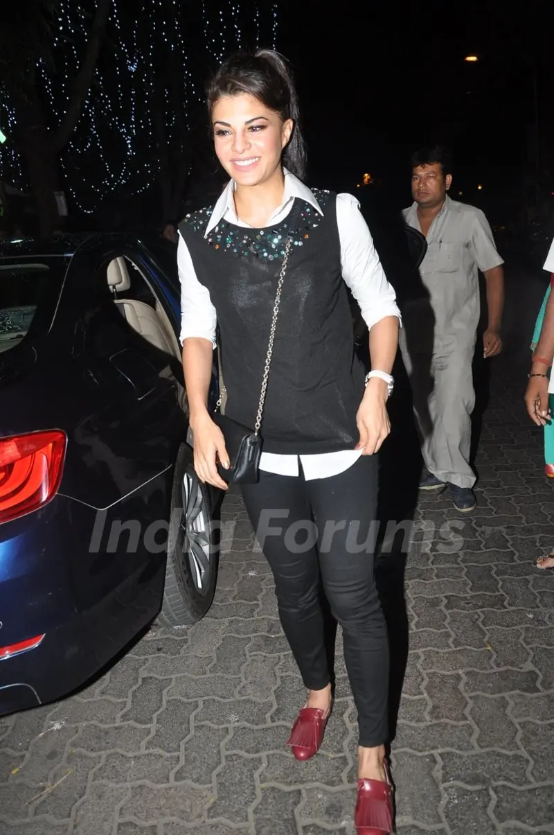 Jacqueline Fernandes inaugurates Spa Ceylon