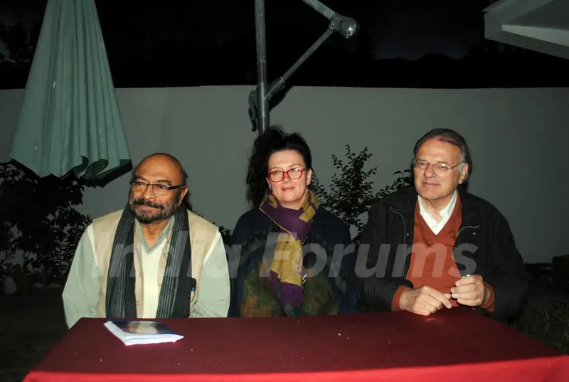 Govind Nihalani with Foreign Delegates