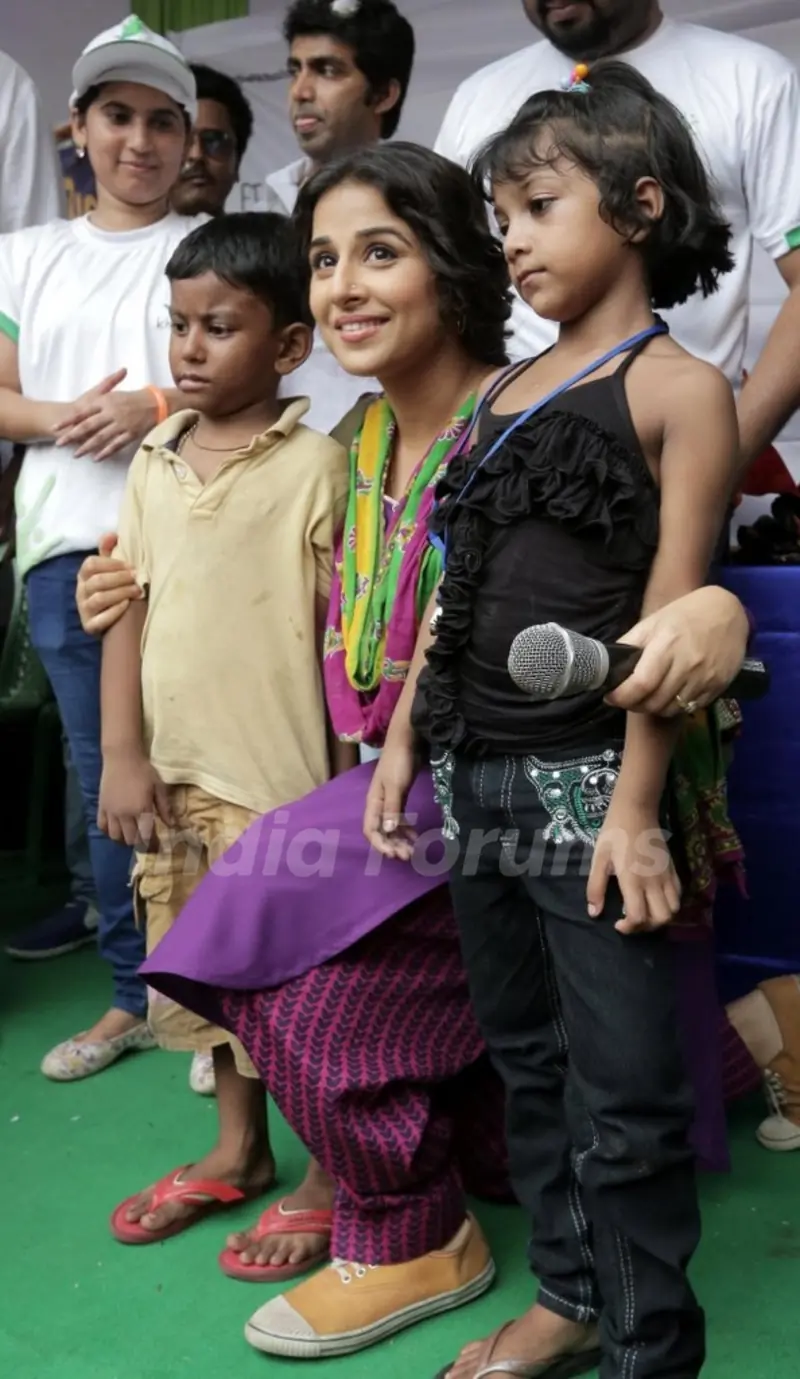 Vidya Balan Promotes Bobby Jasoos in Kolkatta