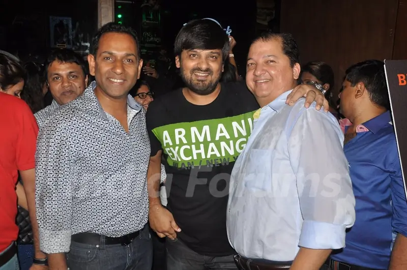 Wajid Ali poses along with friends at Ankit Tiwari's Live Concert