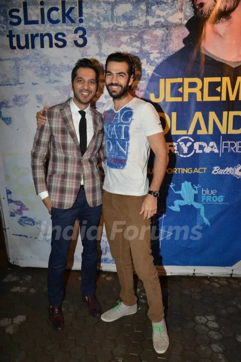 Nitin Mirani with Karan Grover at Comedy Store