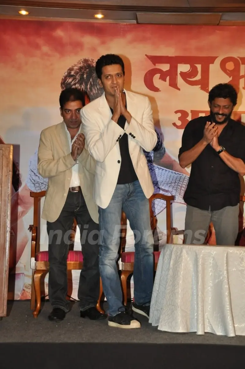Riteish Deshmukh greets the audience at the Success Bash for Lai Bhari