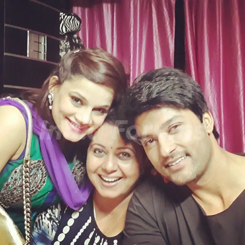 Anas Rashid with Kanika Maheshwari and Neelu Vaghela