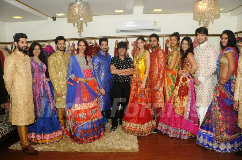 Rohhit Verma along with Mdoels at the Preview
